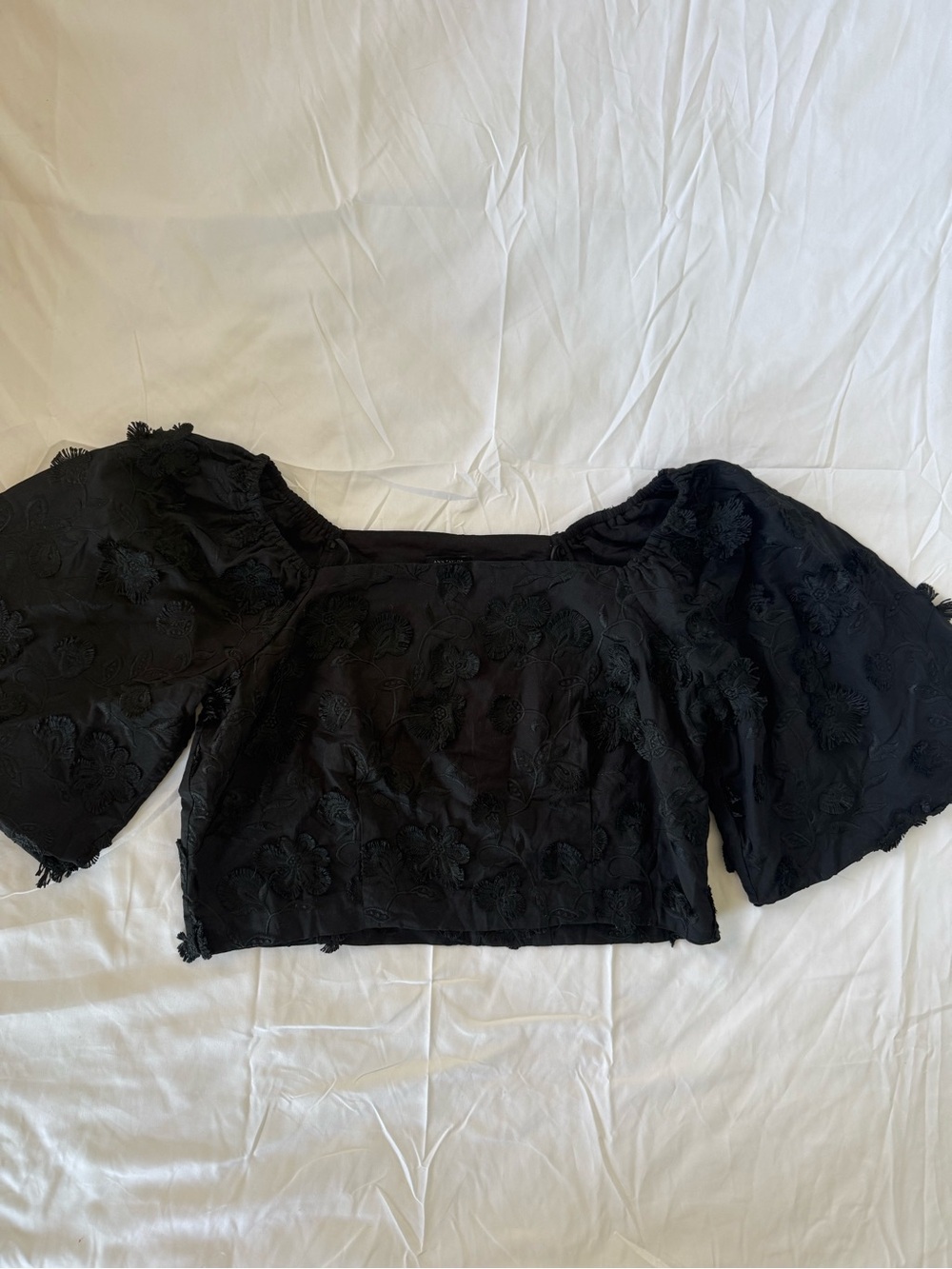Ann Taylor Black Floral Embroidered Puff Sleeve Square Neck Top - Size 10 NWT